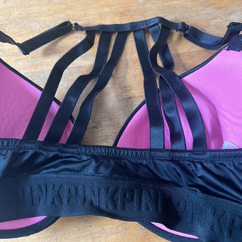 Pink bra - Picture 3 of 4